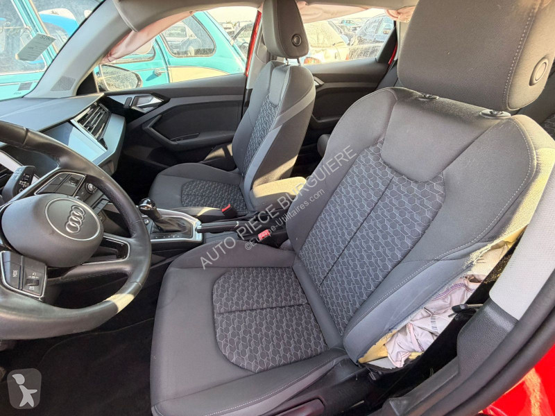 عربة نفعية Audi A1 II Sportback II 1.0 25 TFSi...