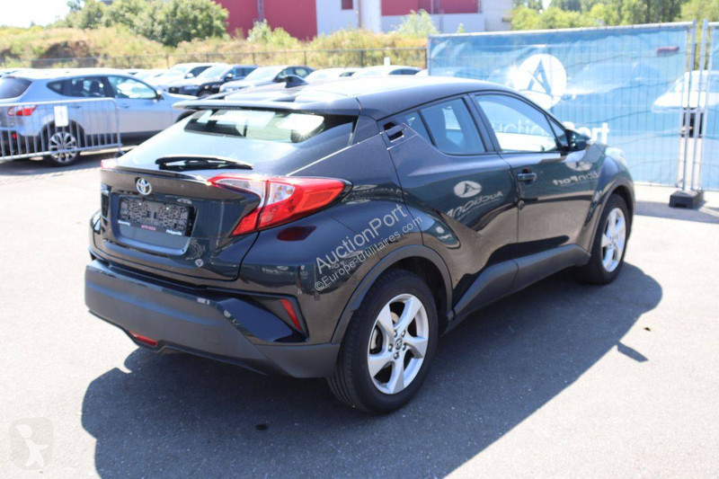 Autoutilitară Toyota