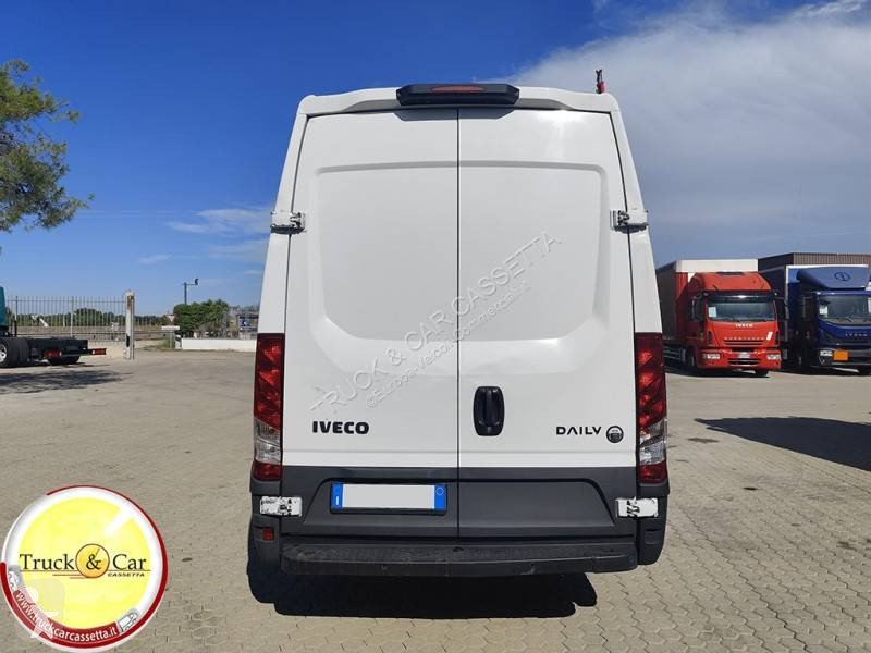 Furgoneta Iveco