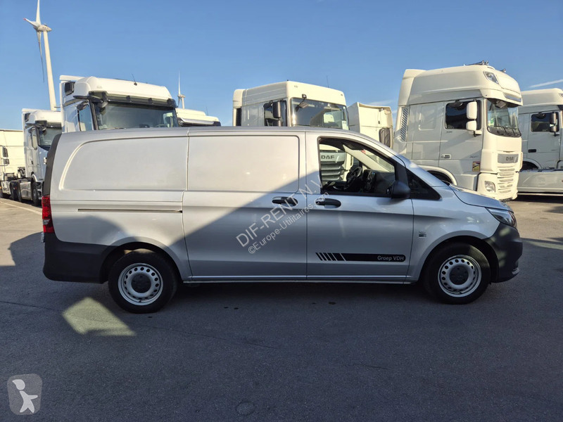 عربة نفعية Mercedes Vito