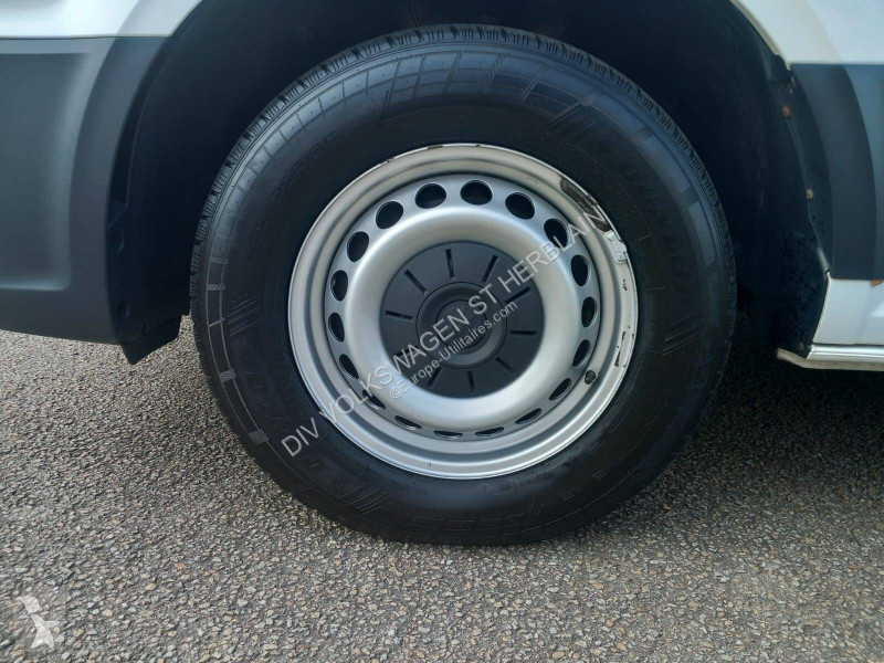 Комерційні автомобілі Volkswagen CRAFTER VAN 35...