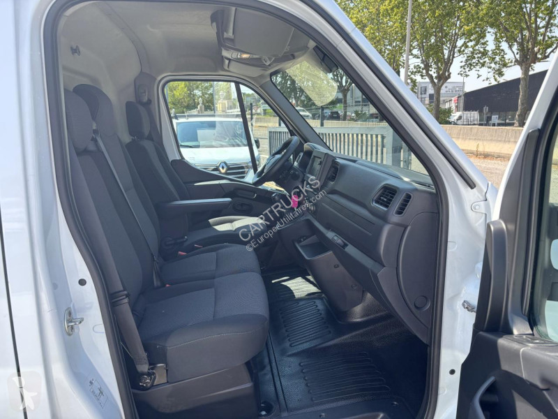 Véhicule utilitaire Renault MASTER Grand...
