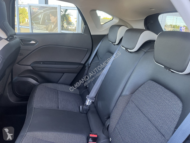 Užitkové vozidlo Renault II 1.6 E-TECH HYBRIDE...