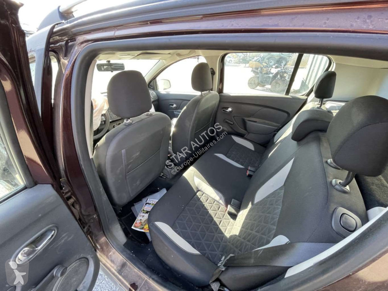 Samochód dostawczy Dacia