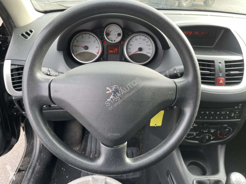 Véhicule utilitaire Peugeot