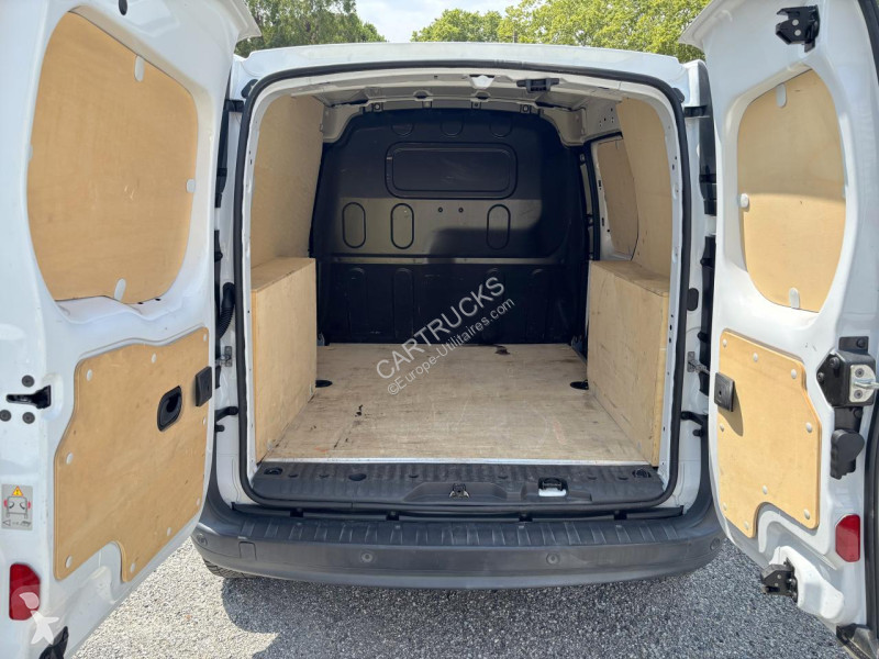 Véhicule utilitaire Renault KANGOO L1 1.5...