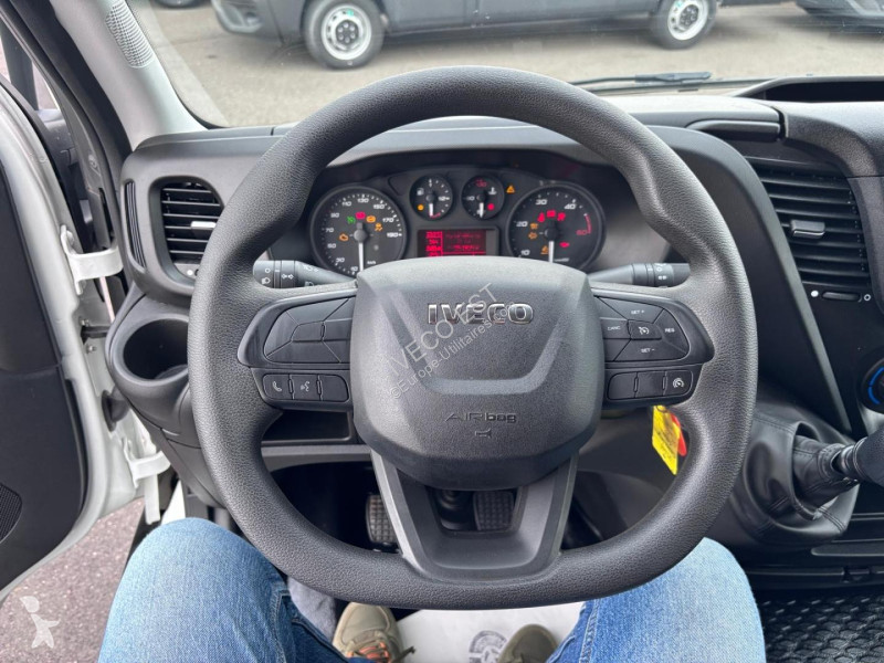 Véhicule utilitaire Iveco CCb 35C16 - 3.0L -...