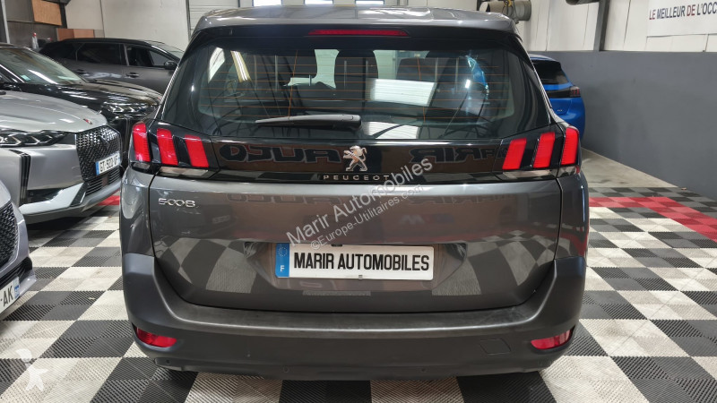 Véhicule utilitaire Peugeot