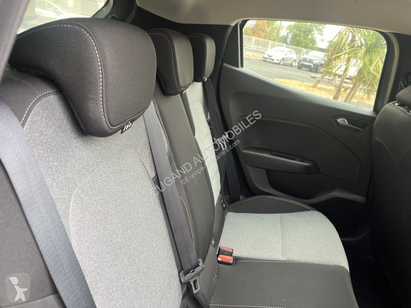Véhicule utilitaire Renault CLIO V 1.6 E-TECH...