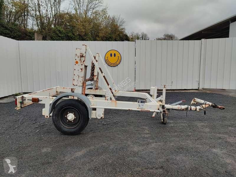 Véhicule utilitaire   PORTE TOURET