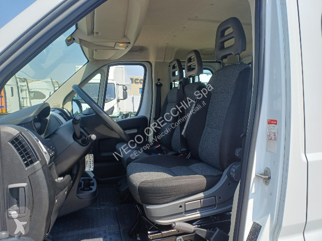 Samochód dostawczy Fiat DUCATO 6+1