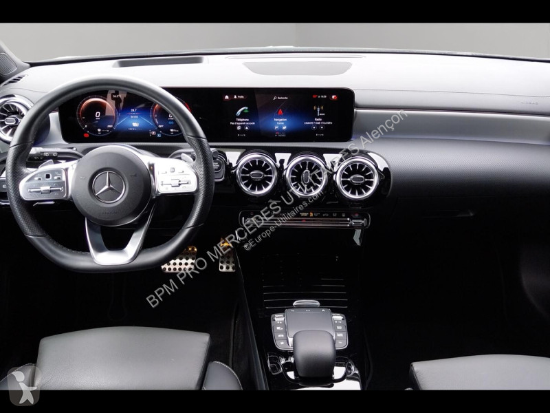 Samochód dostawczy Mercedes CLA Shooting Brake...