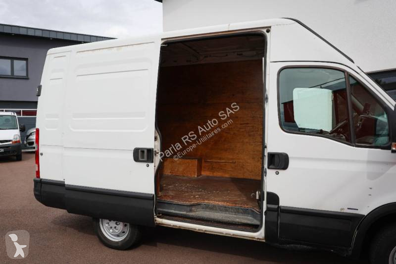 عربة نفعية Iveco