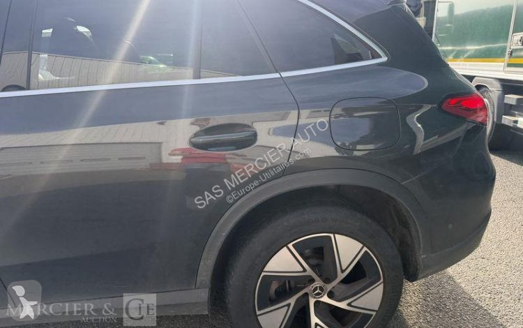 عربة نفعية Mercedes
