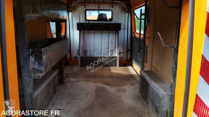 عربة نفعية Renault MASTER