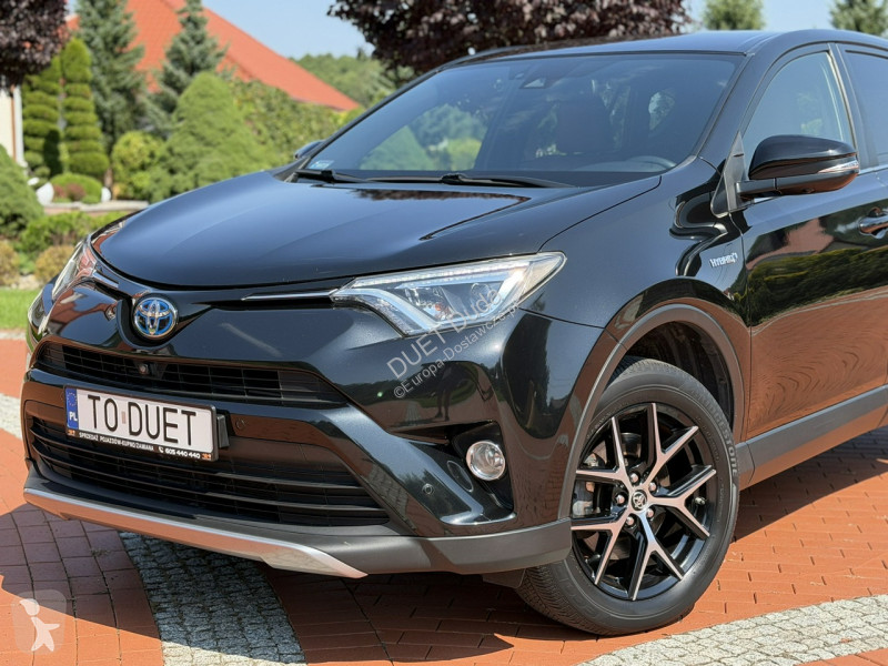 Samochód dostawczy Toyota RAV-4