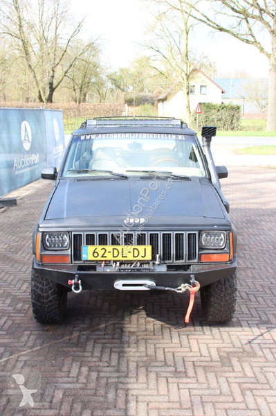 عربة نفعية Jeep Limited