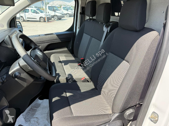 عربة نفعية Peugeot EXPERT 2.0 BLUE HDI 140CV L2H1