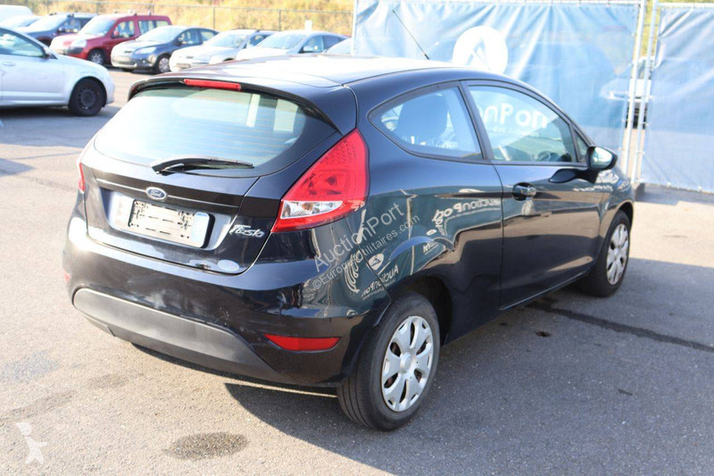 عربة نفعية Ford