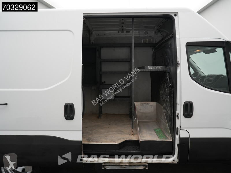 Veicolo commerciale Iveco 35C14 Luchtvering...