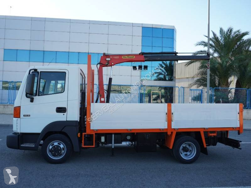 Furgoneta Nissan