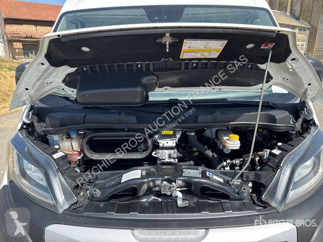 Véhicule utilitaire Peugeot