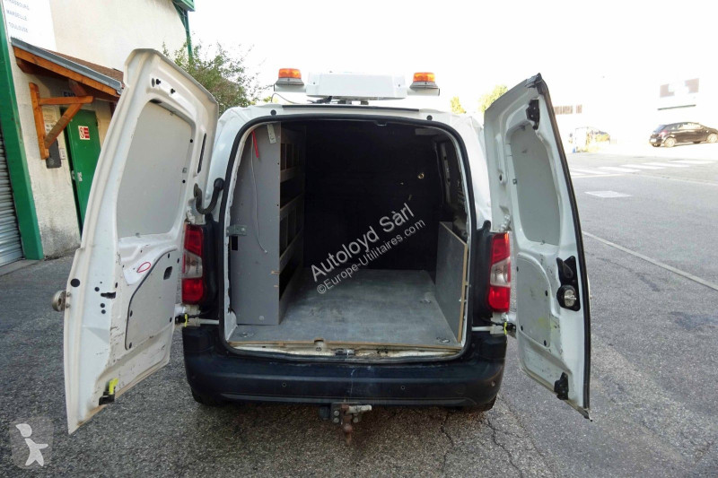 Véhicule utilitaire Peugeot PARTNER 1,5 HDI 100