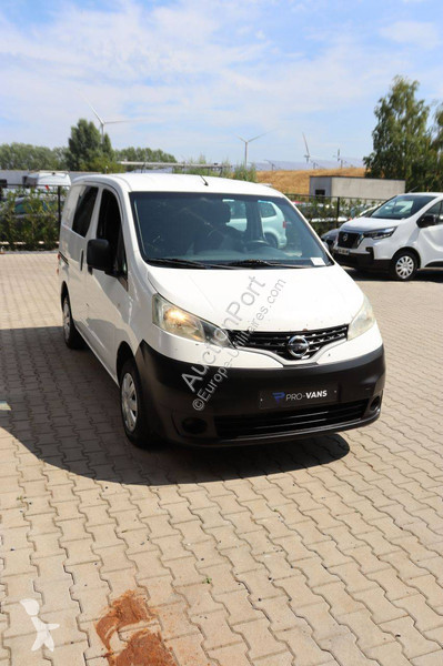 Furgoneta Nissan