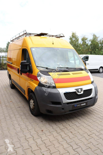 Véhicule utilitaire Peugeot