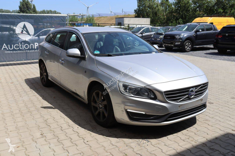 Samochód dostawczy Volvo D3 R-Design