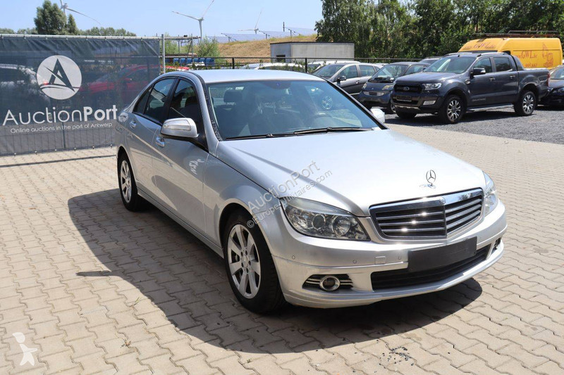 عربة نفعية Mercedes CDI C-Klasse