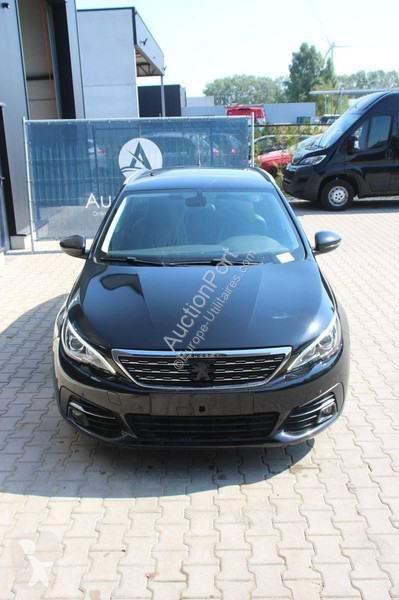 عربة نفعية Peugeot