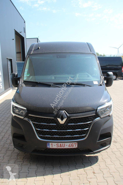 عربة نفعية Renault Crossover
