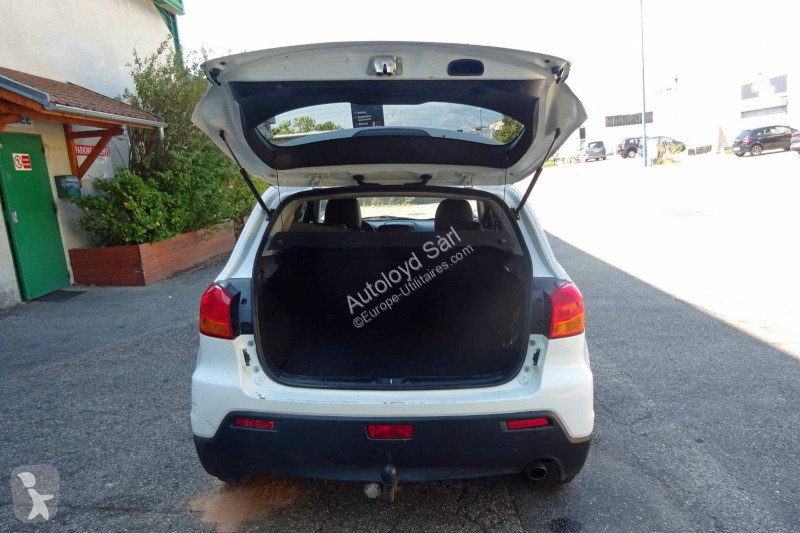 Samochód dostawczy Mitsubishi 1,8 DI-D 150