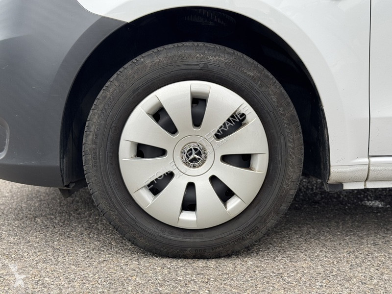 Véhicule utilitaire Mercedes Vito  Fourgon...