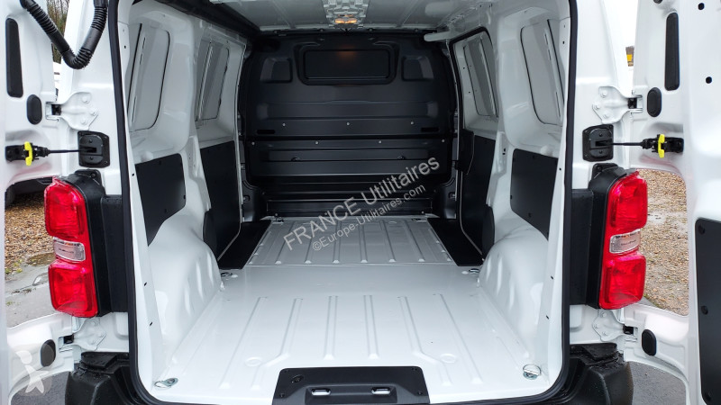 عربة نفعية Citroën JUMPY FG M 2.2 DIESEL 180CH...