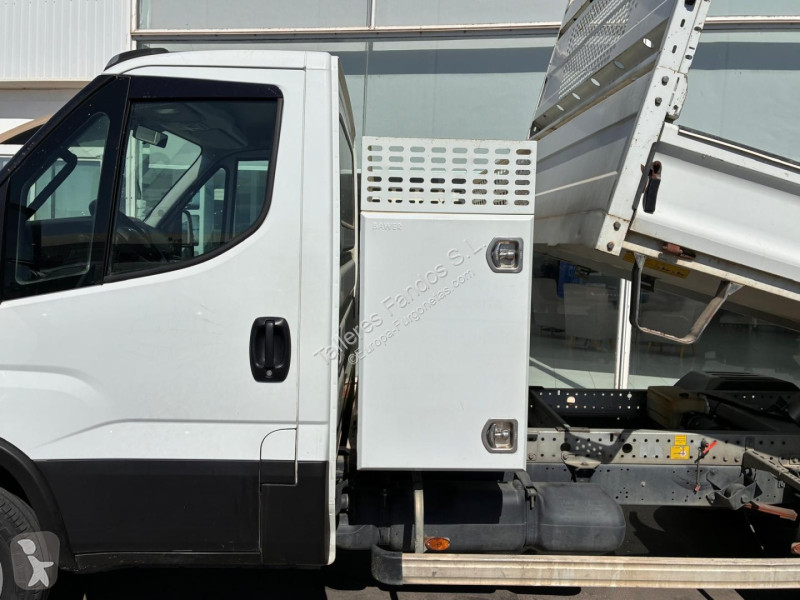Furgoneta Iveco  35C16 3.0 CAJA BASCULANTE