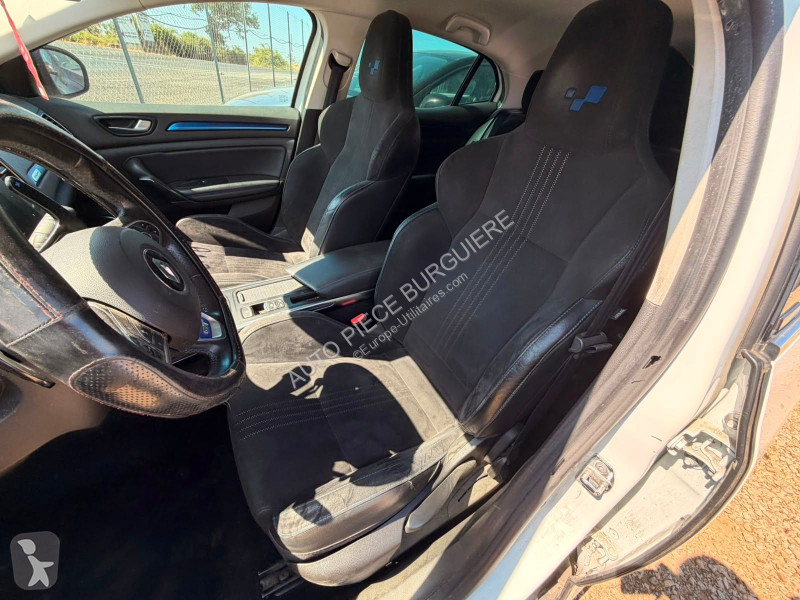Véhicule utilitaire Renault Mégane IV 1.6...