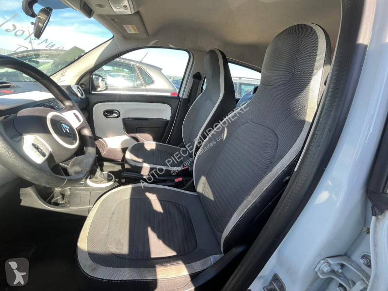 عربة نفعية Renault III 1.0i SCe 70 / HD162