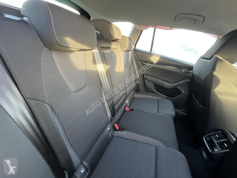 عربة نفعية Skoda 2.0 TDi 150 Ambition / GQ812