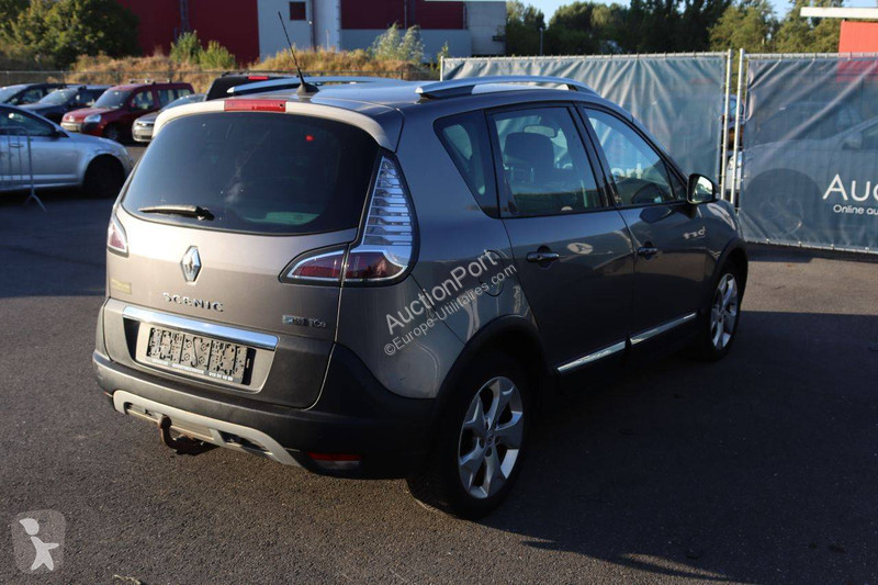 عربة نفعية Renault  Scénic