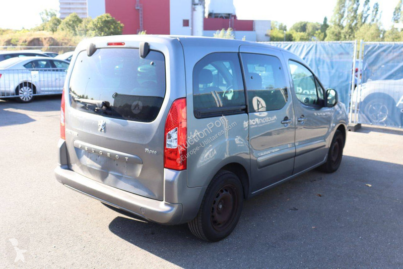 Véhicule utilitaire Peugeot