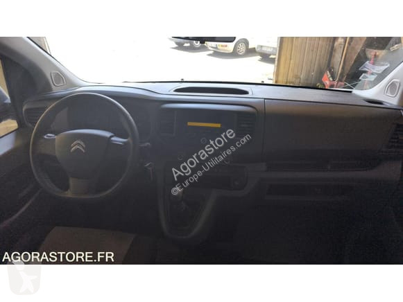 Véhicule utilitaire