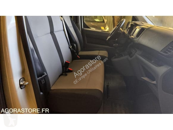 Véhicule utilitaire