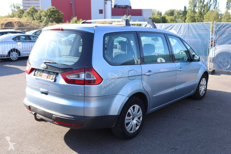 عربة نفعية Ford