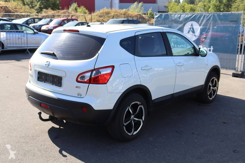 Samochód dostawczy Nissan acenta + navi QASHQAI