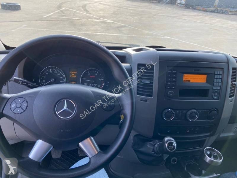 Furgoneta Mercedes