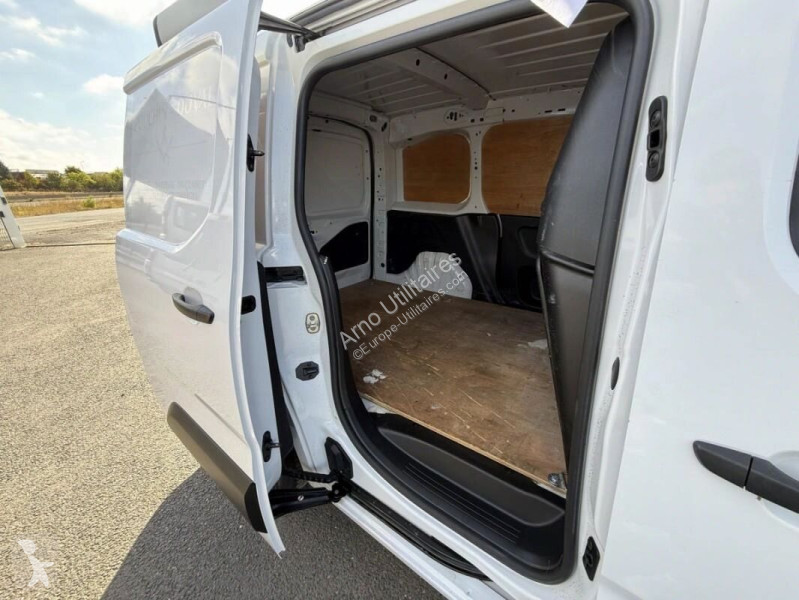 Véhicule utilitaire Peugeot