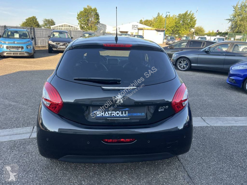 Peugeot 1.6 e-HDi 92ch 5cv Féline 1erMain 5Port...