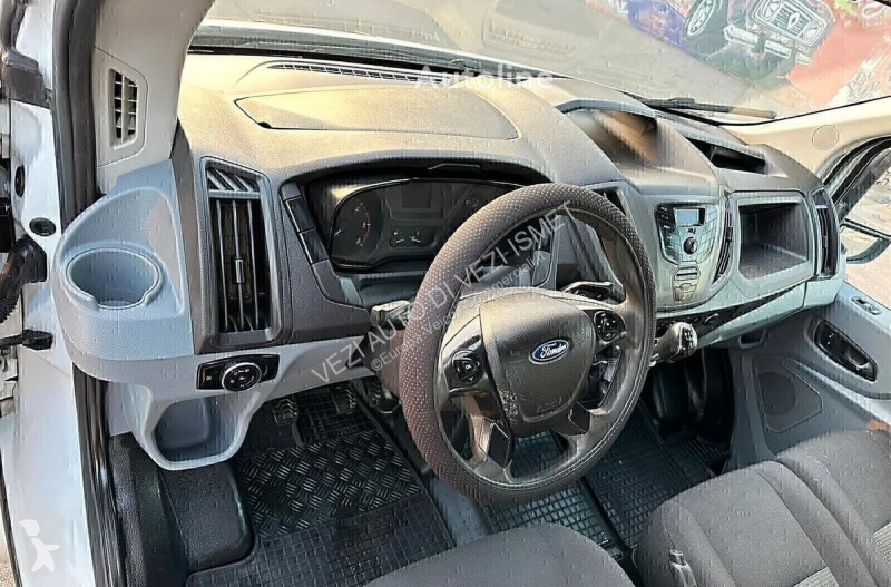 Véhicule utilitaire Ford